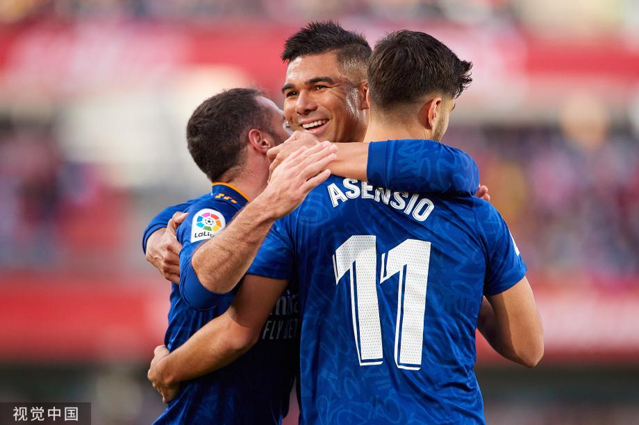 他们必须在 他们必须在