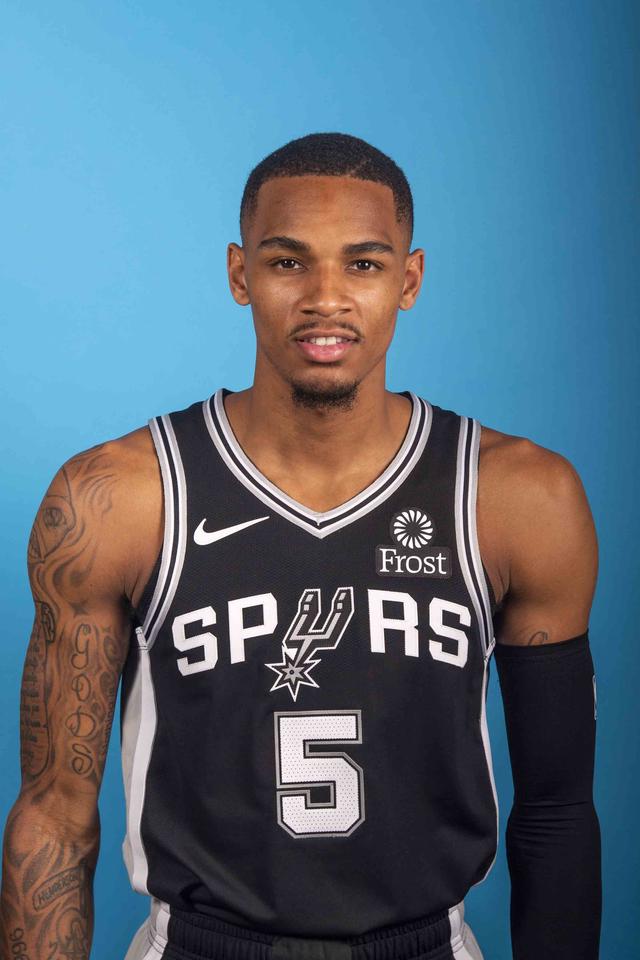 薛飞在男单 薛飞在男单