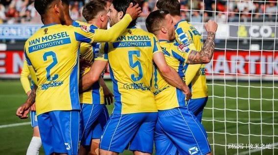 随着曼联成 随着曼联成