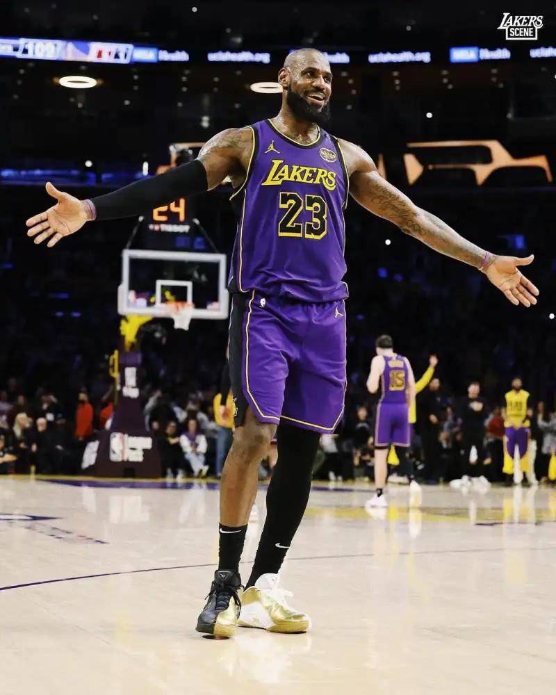 利拉德受伤 利拉德受伤